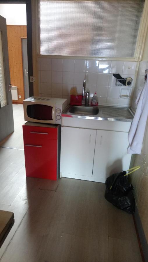 Hebergement Pour 2 Personnes,1 Chambres, Salon, Salle A Manger, Grand Garage Possibilite D'Un Lit 1 Personne Supplementaire Pour 15 Euros Sancoins Экстерьер фото
